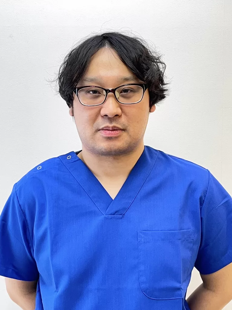 歯科医師　小野慎之介